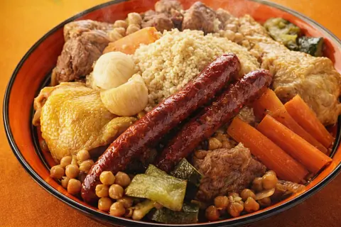 Couscous royal merguez et légumes